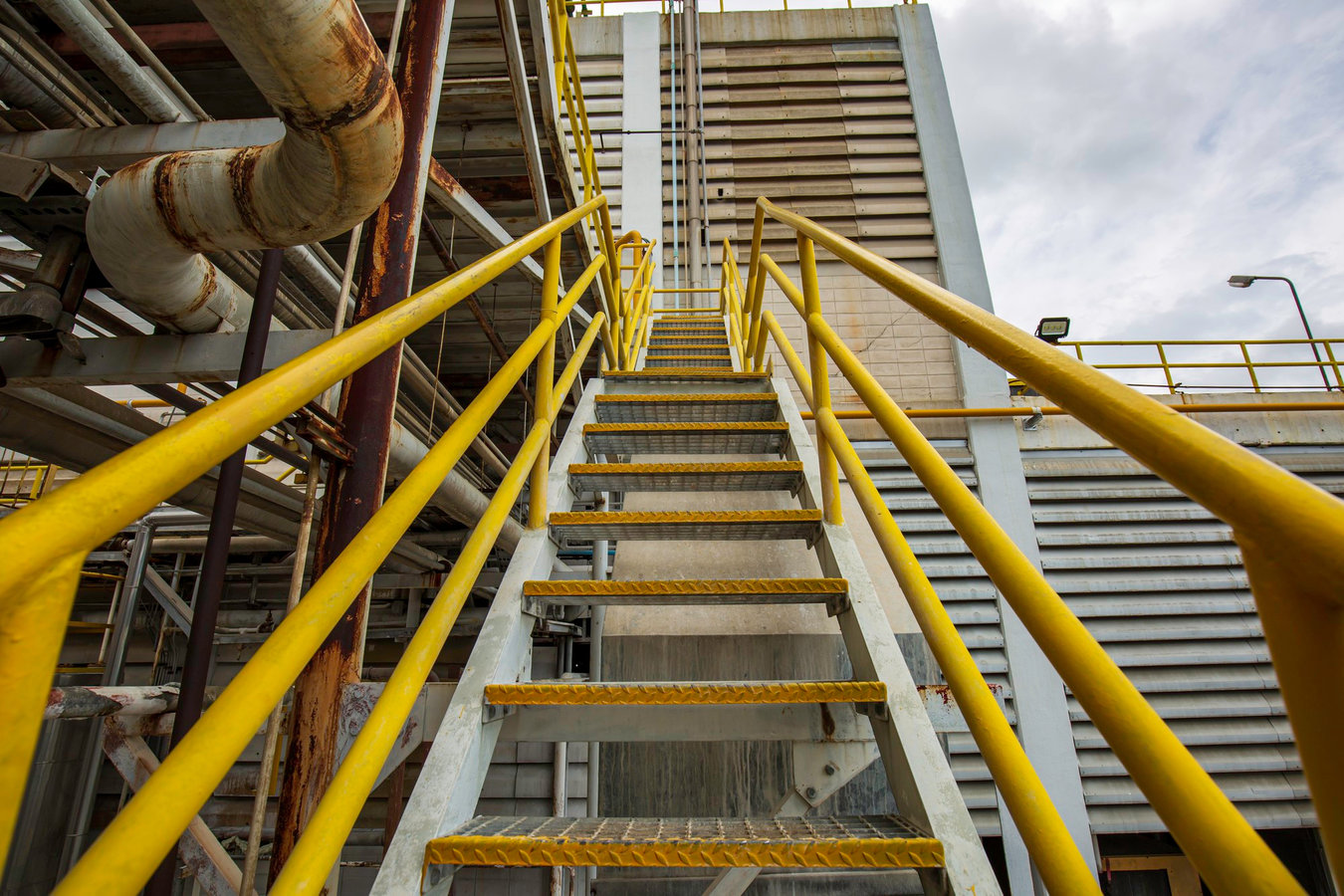 Schody drzwi hale kontenery spawanie klatki schodowe balustrady cynkowanie projekt spawalnia 